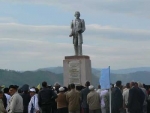 В июне 2010 года в Нижнем Ичётуе установлен памятник первому бурятскому ученому