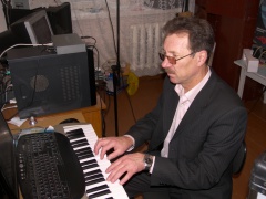 В Улан-Удэ состоялся творческий вечер певца и композитора Николая Бабинцева