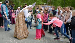 «Сибирский цемент» организовал для детей работников традиционные праздники