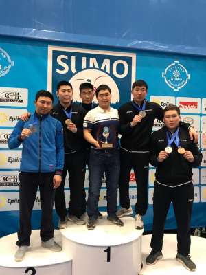 Бурятские спортсмены завоевали шесть медалей на Чемпионате и Первенстве Европы по сумо